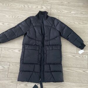 Andrew Marc women’s  long puffer jacket. Size: M. New with tags.